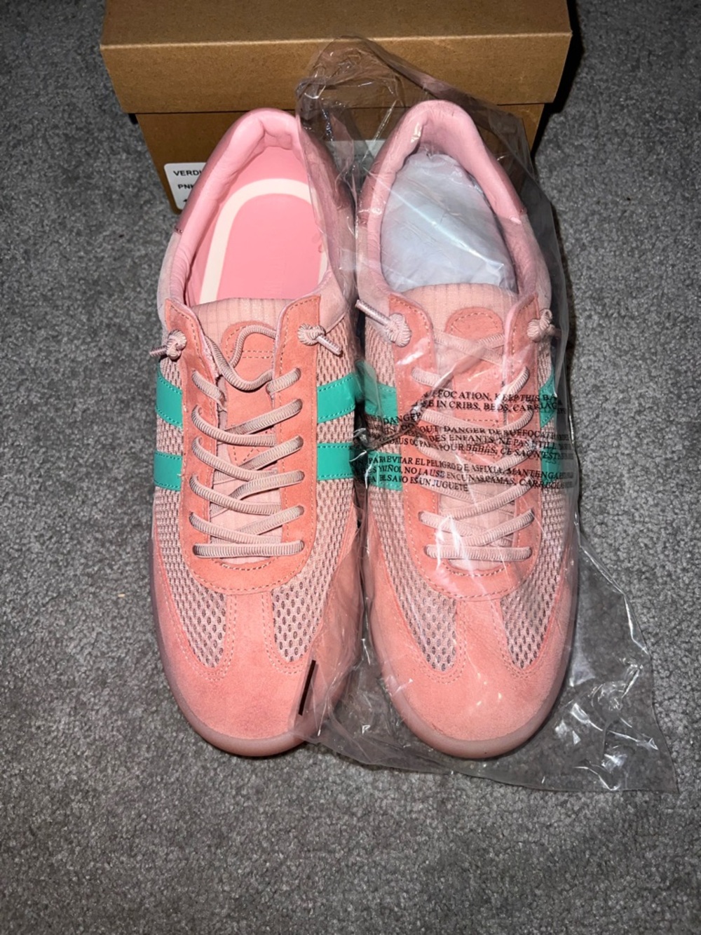 Steve Madden Verdict Sneaker - Picture 9 of 9